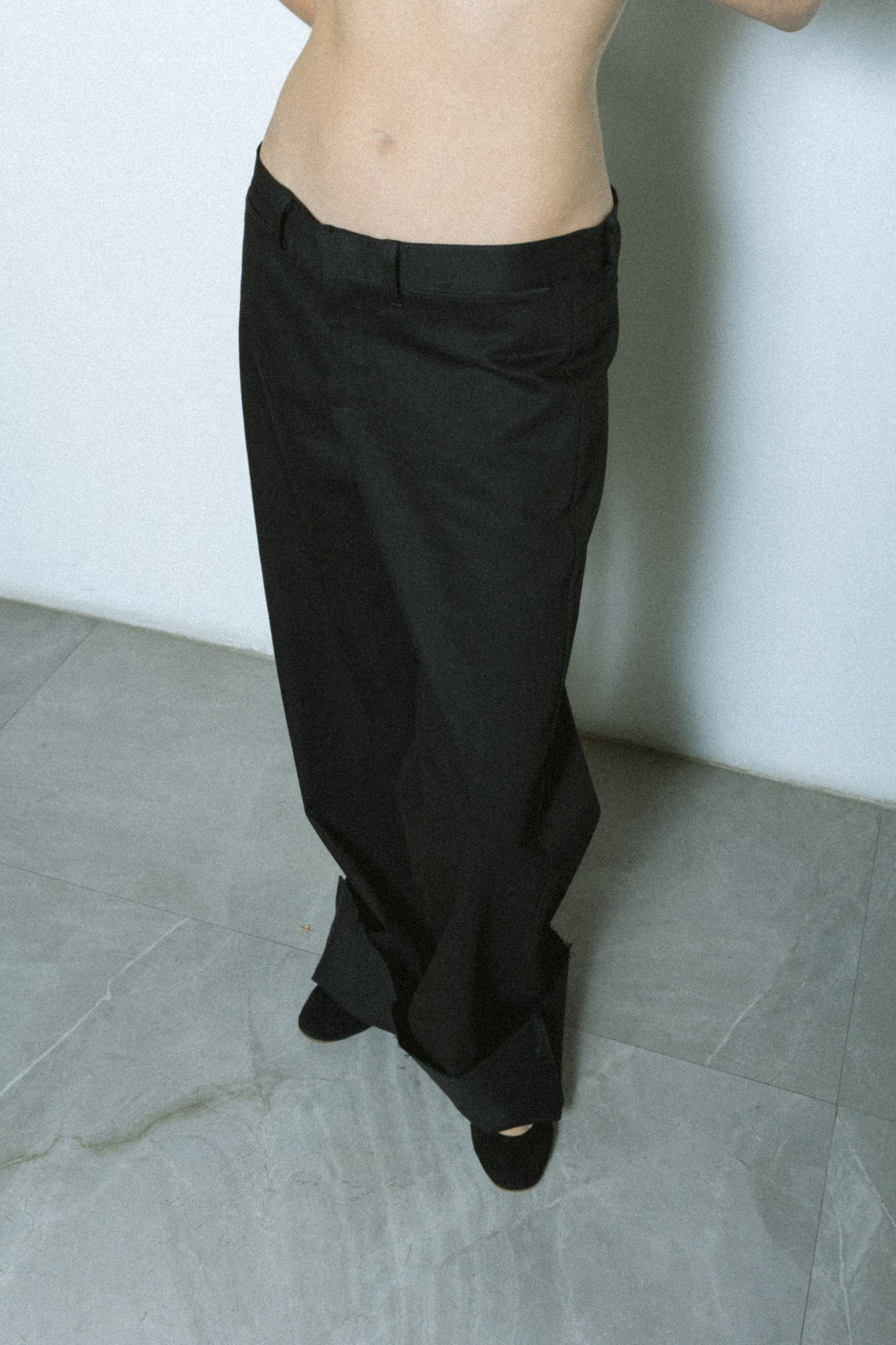 BLACK INFINITE PANTS