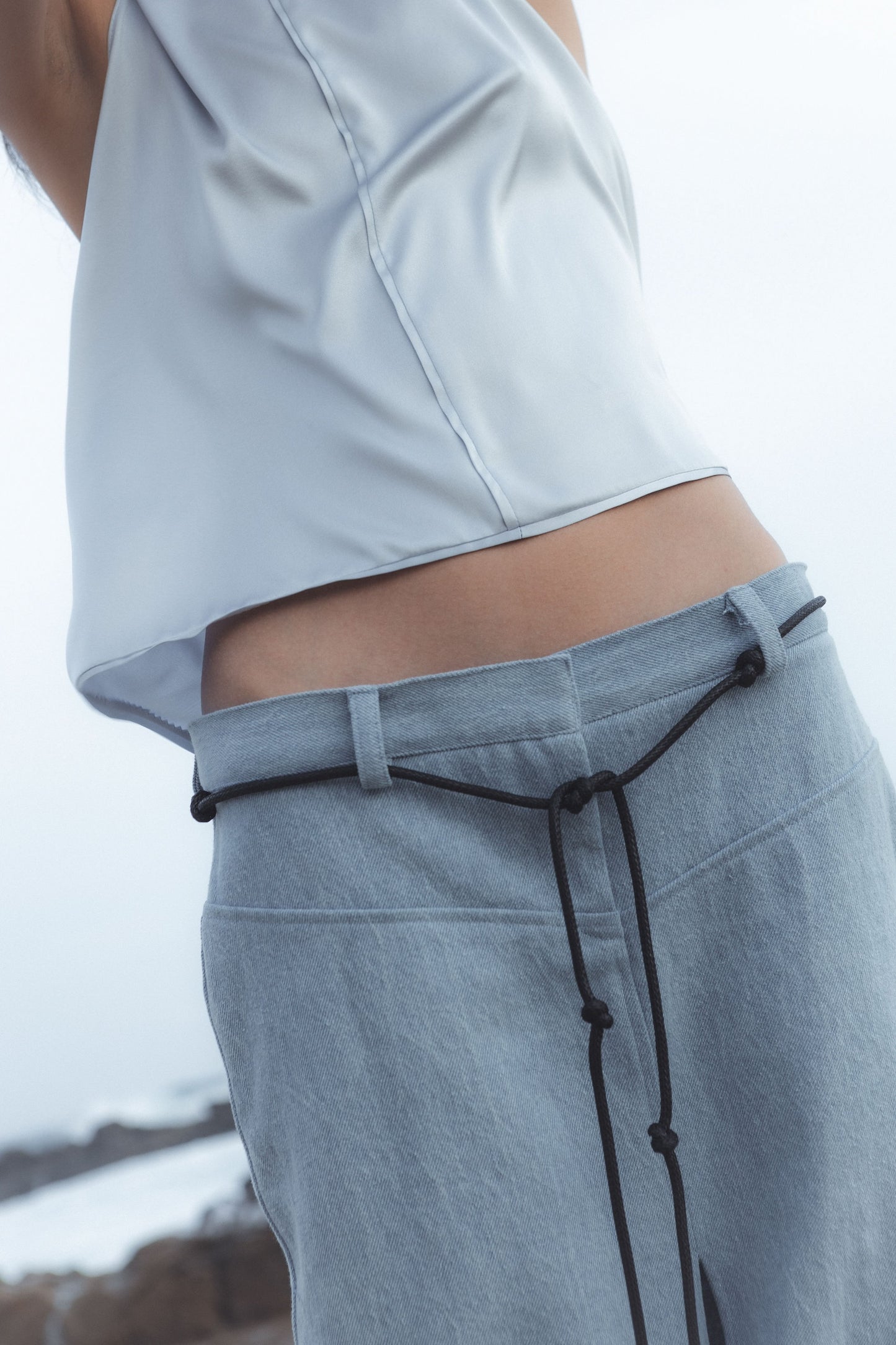 3D POCKET LOW RISE SKIRT