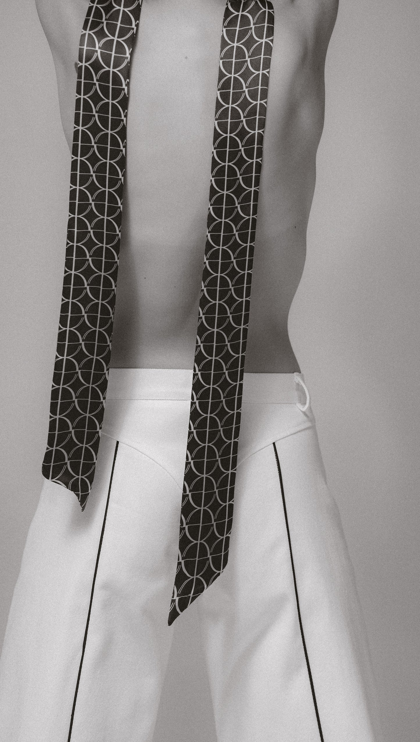 BLACK INFINITE PANTS