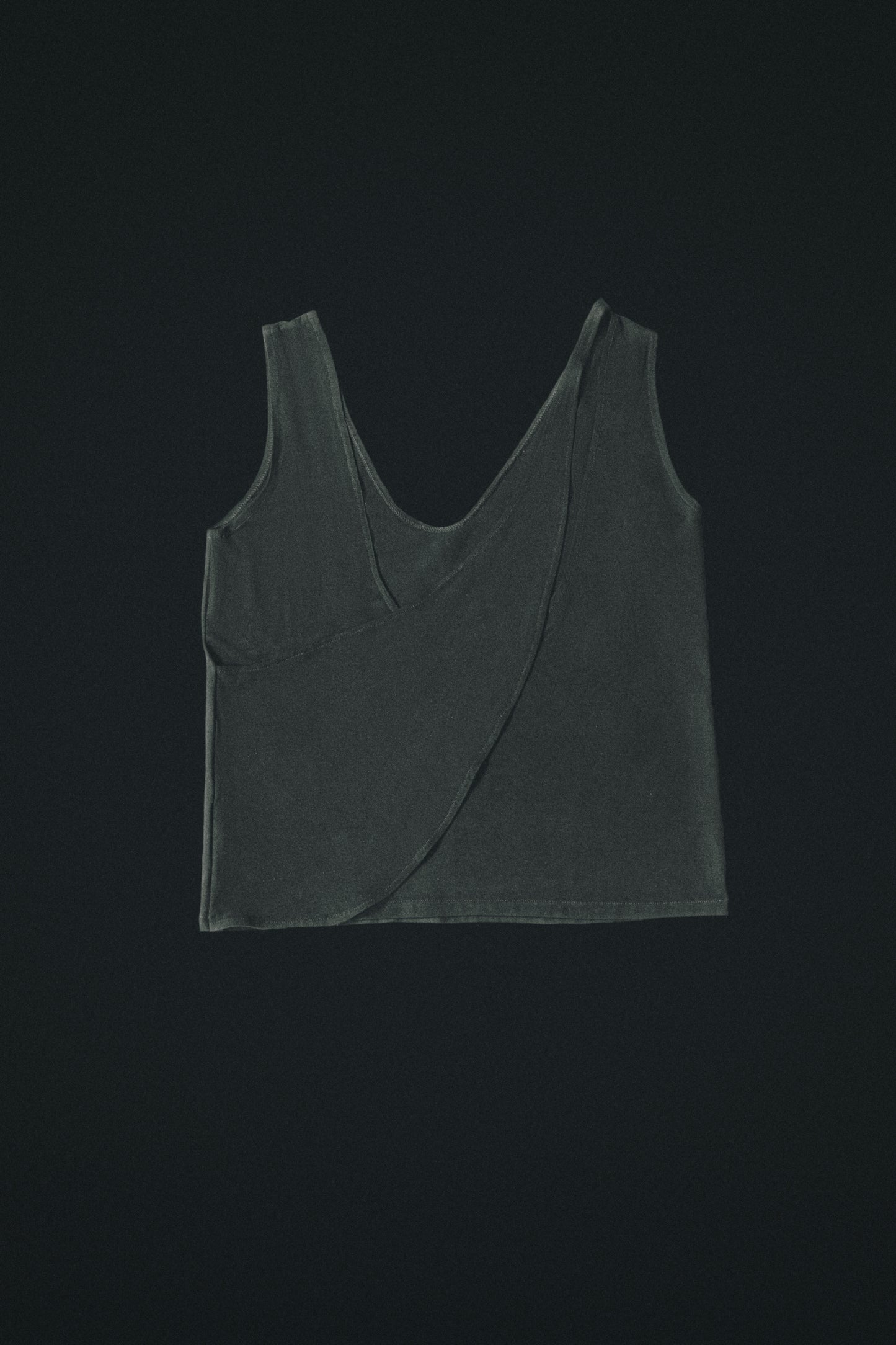 LOOK 36 | BAGGY TANK TOP